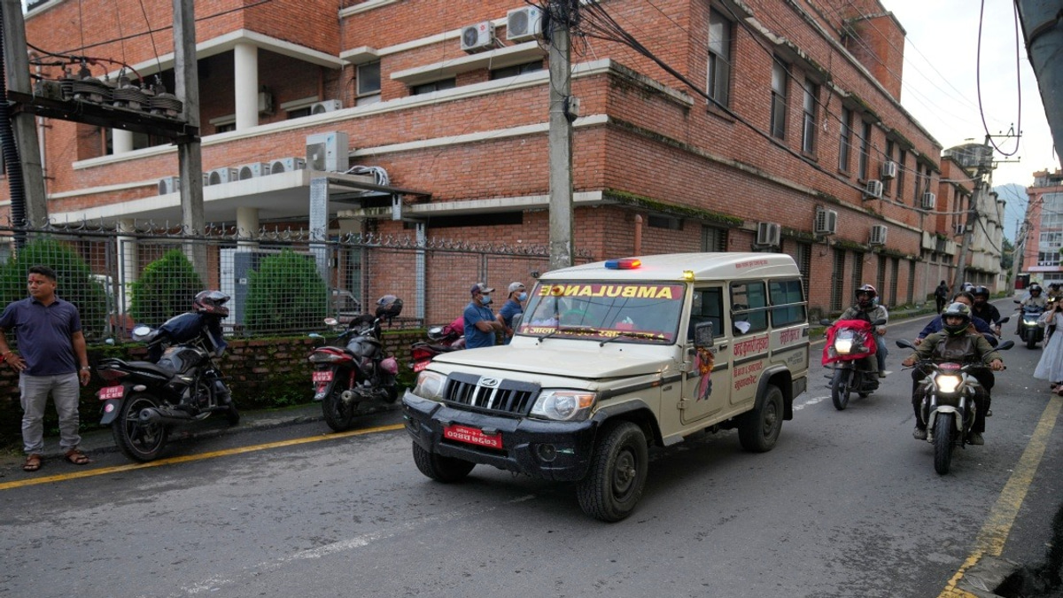 Nepal Rescues 121 Foreigners as Glacial Flood Death Toll Reaches 550