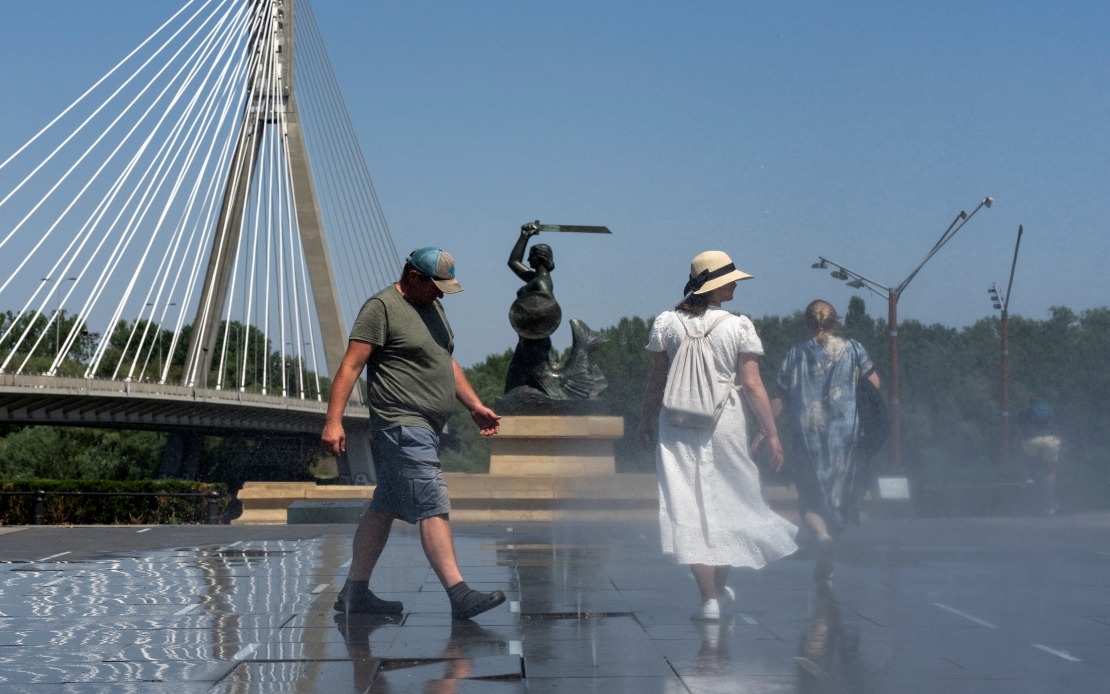 Poland Swelters in Record-Breaking Heat as Temperature Soars Past 105-Year Record