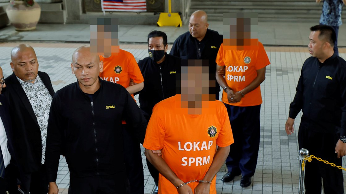 Former TH Chairman and Ex-Treasury Secretary-General Remanded for Corruption Investigation