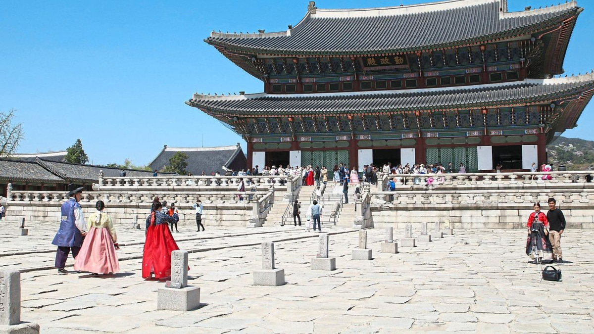 Chinese tourists pivot to Southeast Asia as geopolitical tensions and economic caution reshape summer travel