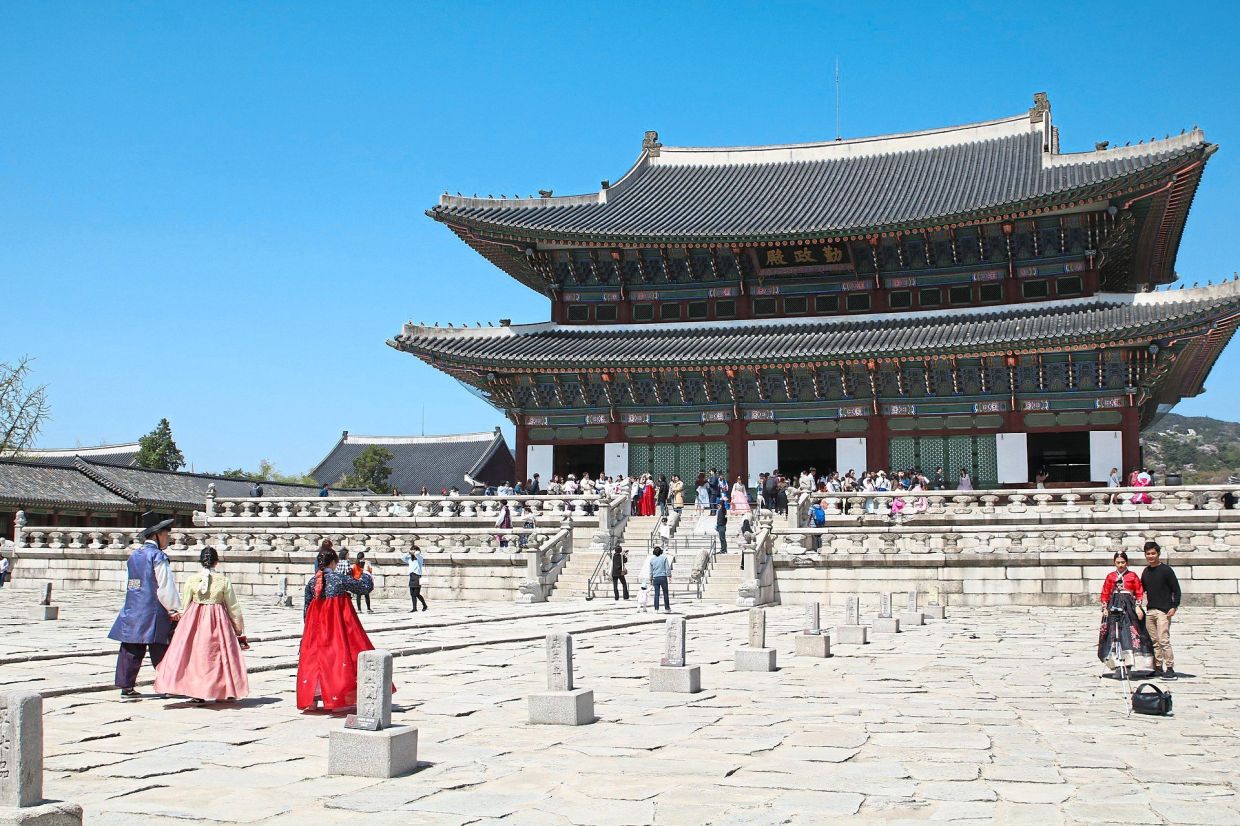 Chinese tourists pivot to Southeast Asia as geopolitical tensions and economic caution reshape summer travel