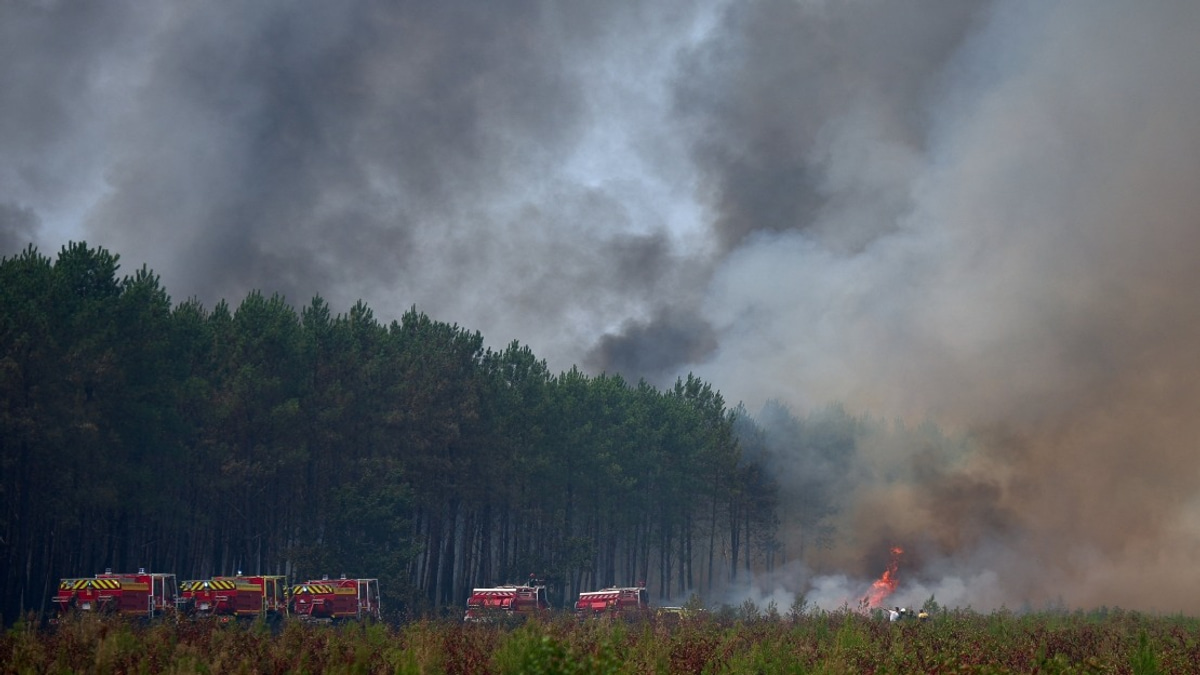 France's Wildfire Crisis Claims Mounting Toll as 89 Firefighters Injured