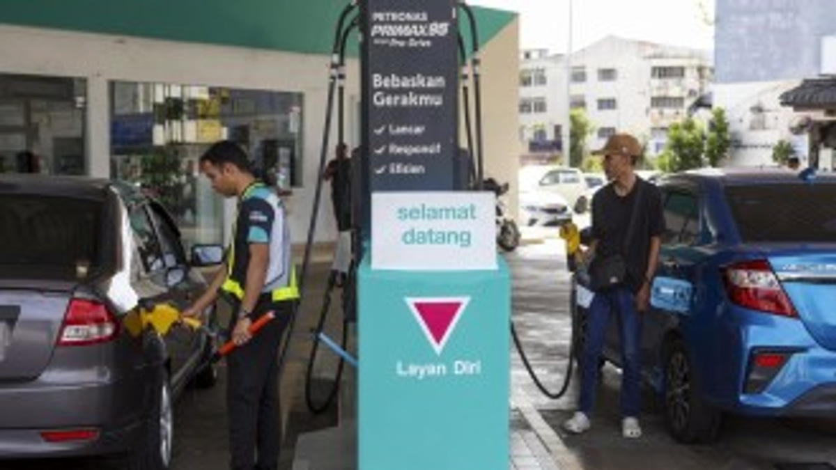 Petronas Fuel Supply Secure Through August, Government Assures
