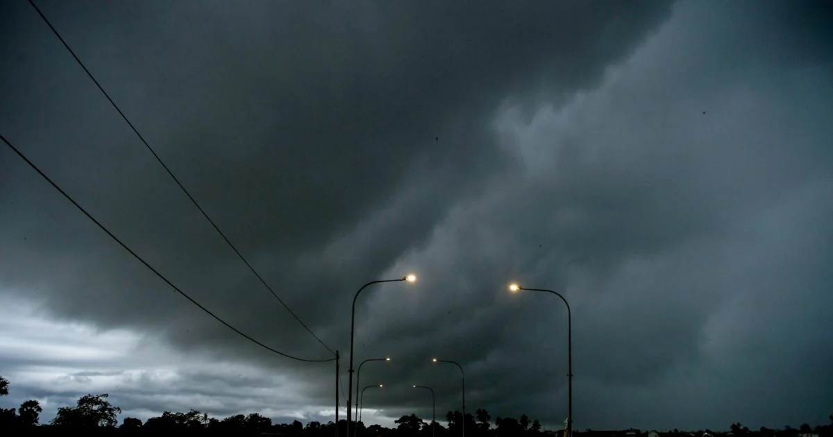 Thunderstorms and Heavy Rain Expected Across Malaysia Until Evening