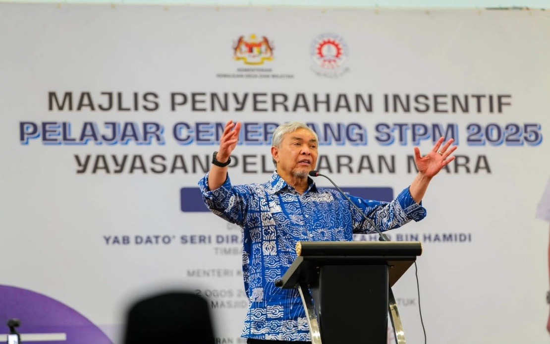 YPM Recognises 38 Top Performers From Bagan Datuk STPM Results
