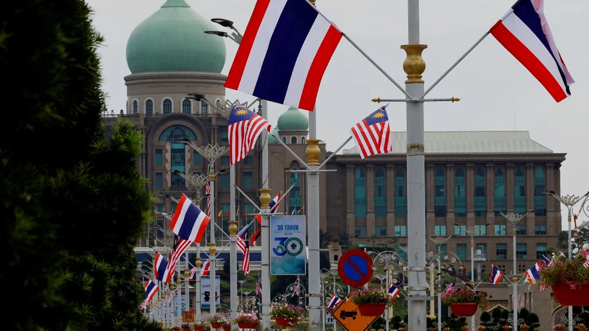 Thai PM Anutin to Visit Malaysia for Border Road Inauguration and Regional Ties