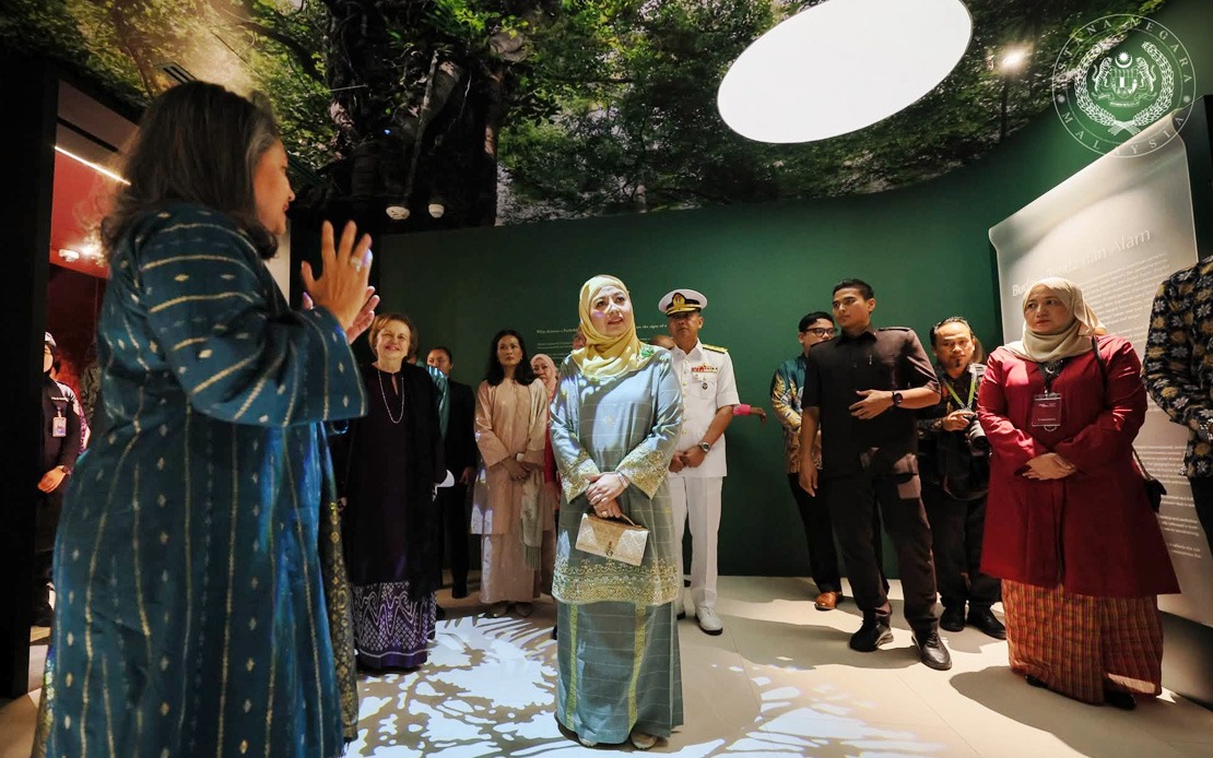 Queen Zarith Sofiah Opens Merdeka Textile Museum, Preserving Malay Heritage