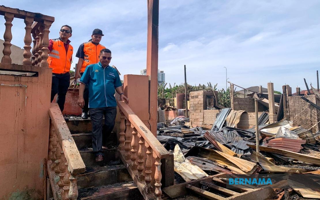 Kitchen Paper Fire Destroys 27 Homes in Kelantan Village
