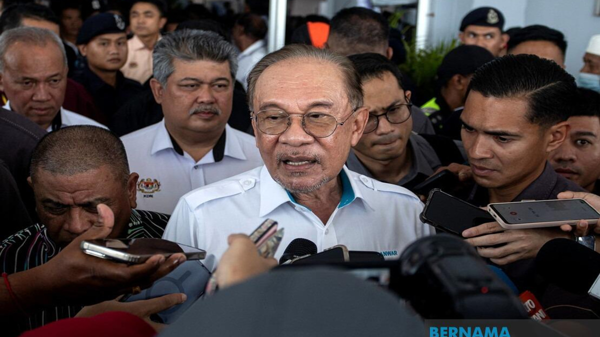 PM Warns Cabinet Members Against Attacking Federal Government During State Election Campaigns