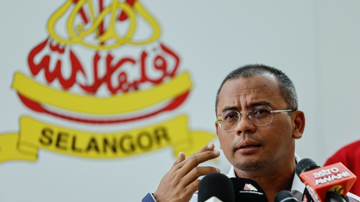 Selangor's Top Official Warns of Local Support Networks Hampering Rohingya Enforcement
