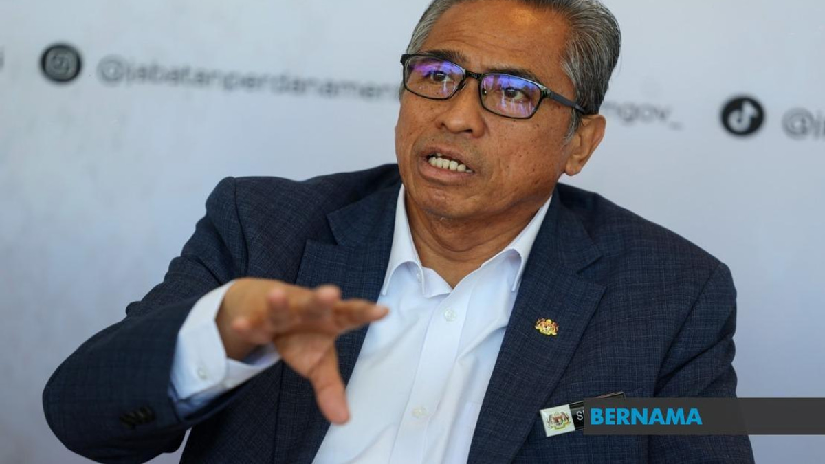 Civil Service Must Translate Malaysia's Diplomatic Wins Into Economic Growth, Says Top Official