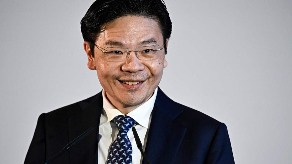 Singapore's PM Wong Executes Cabinet Reshuffle, Charts New Leadership Direction