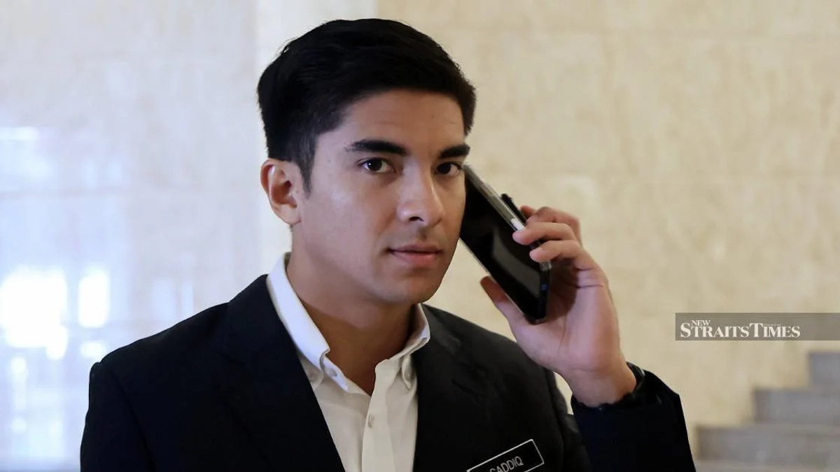 Tunku Ismail Criticises 'Theatrical' Politics as Row with Syed Saddiq Intensifies
