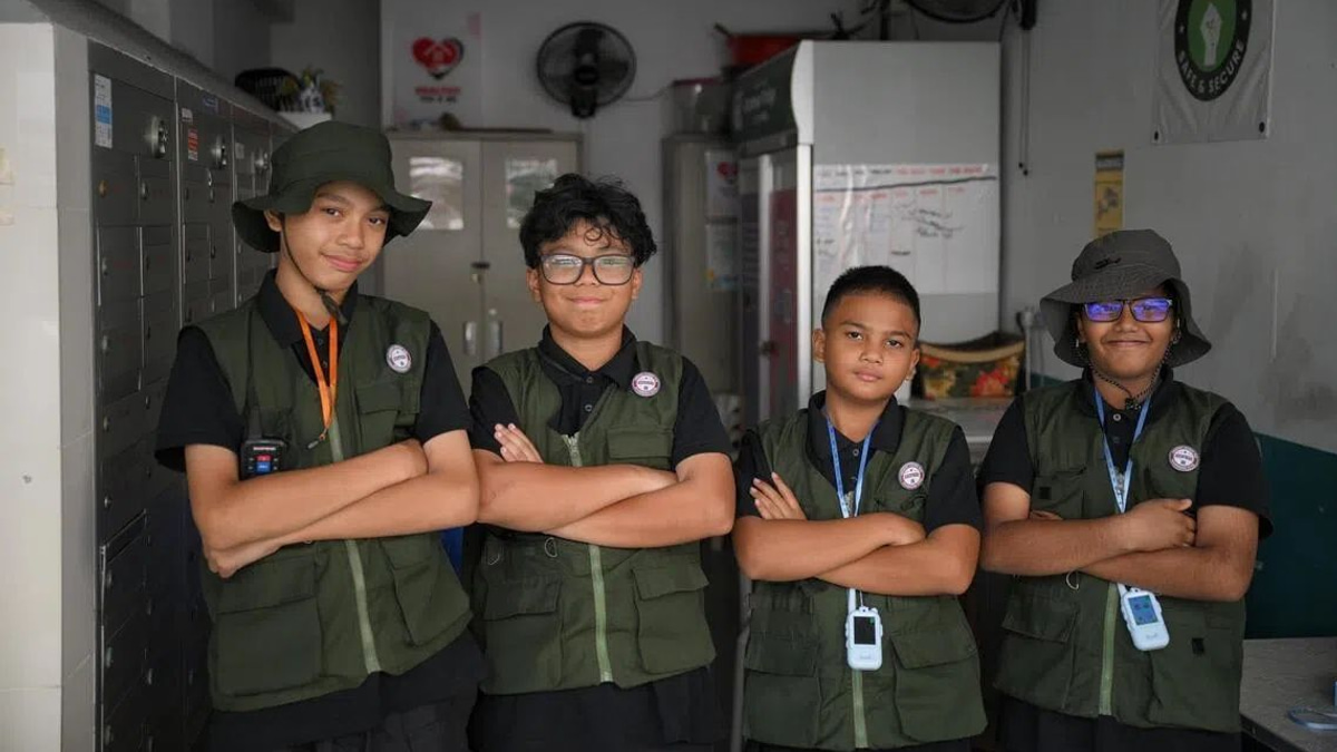 Four Primary School Boys Become Community Guardians in Singapore Housing Estate