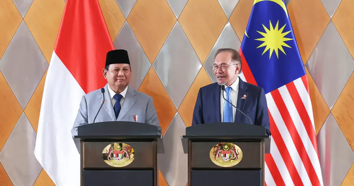 Anwar Seeks Clarification from Prabowo on Felda's RM2 Billion Eagle High Investment