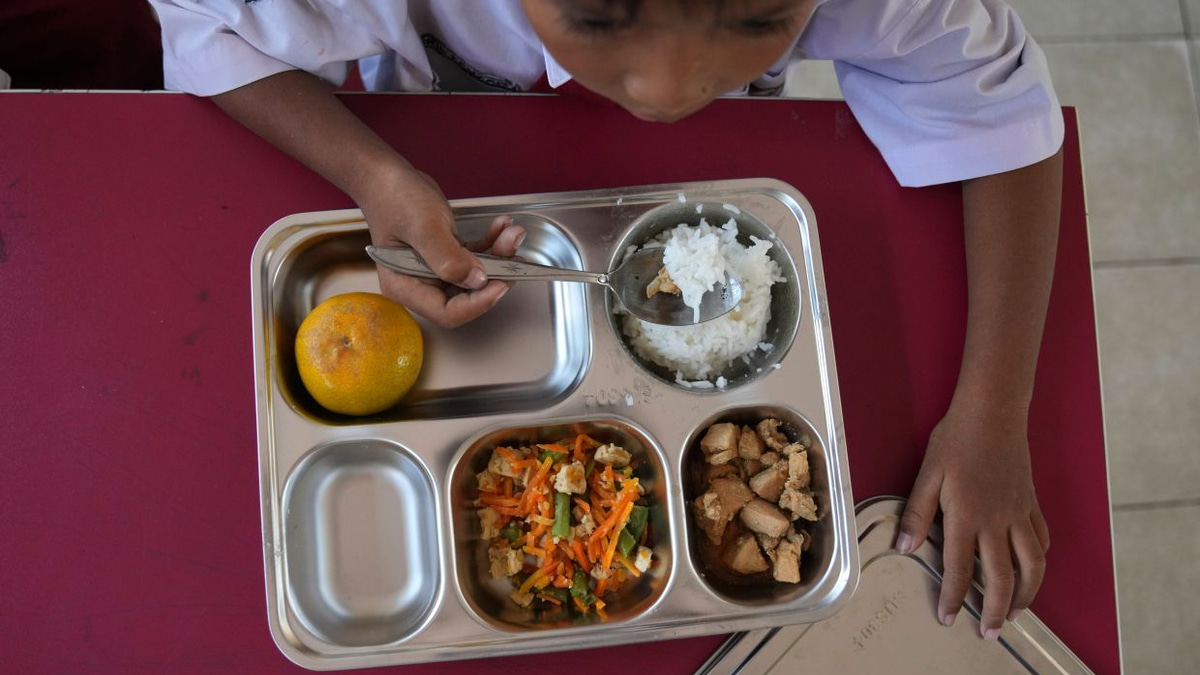 Indonesia's Free Meals Scandal Deepens as Graft Watchdog Demands Wider Probe and Programme Halt