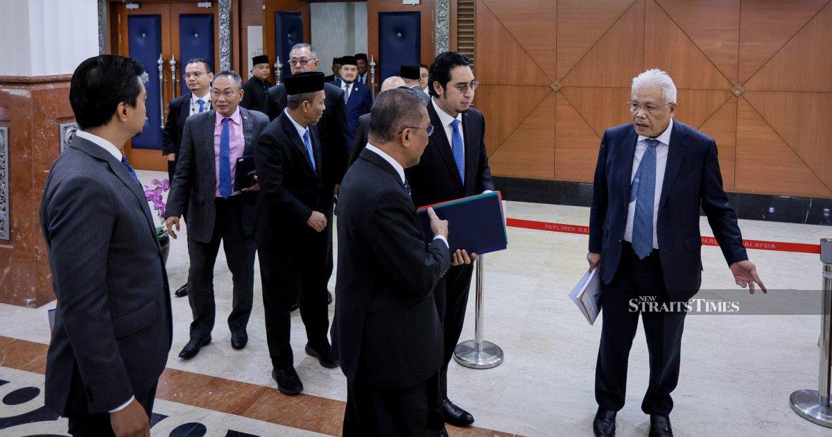 When Walkouts Become the Message: How Parliamentary Protest Shapes Malaysia's Political Theatre