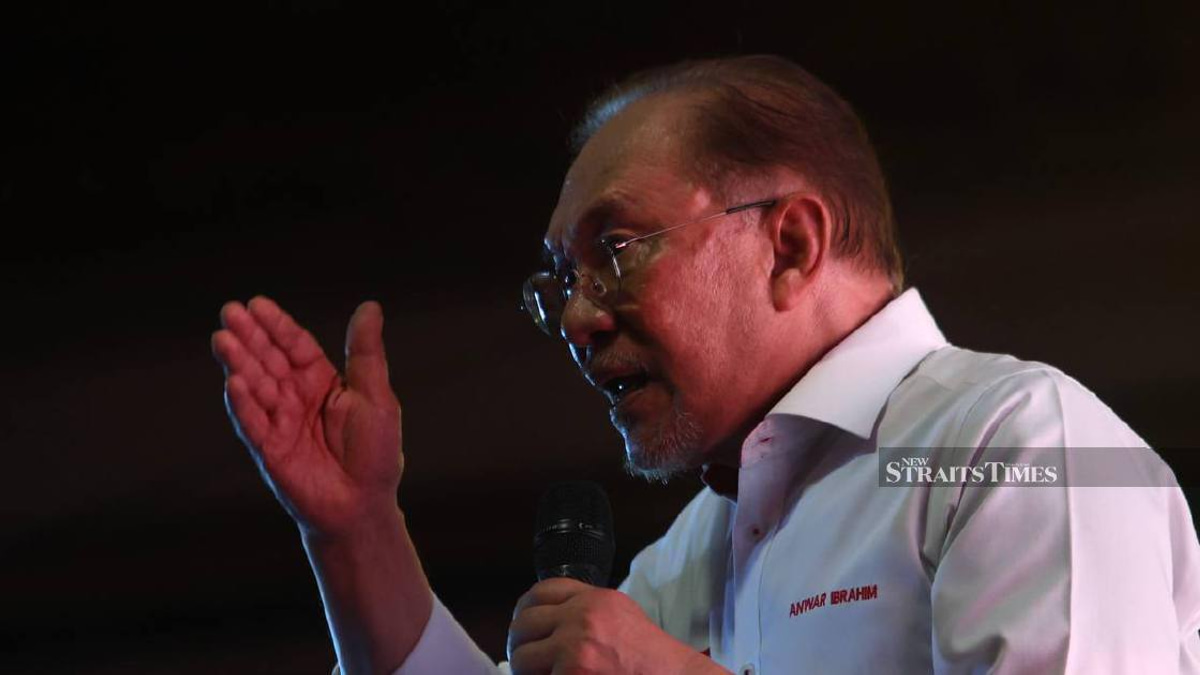 Anwar Vows Firm Action Against Those Who Breach Public Trust