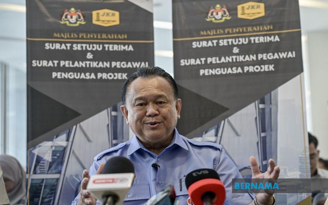 JKR Projects Must Meet Timeline, Budget and Quality Standards, Says Works Minister
