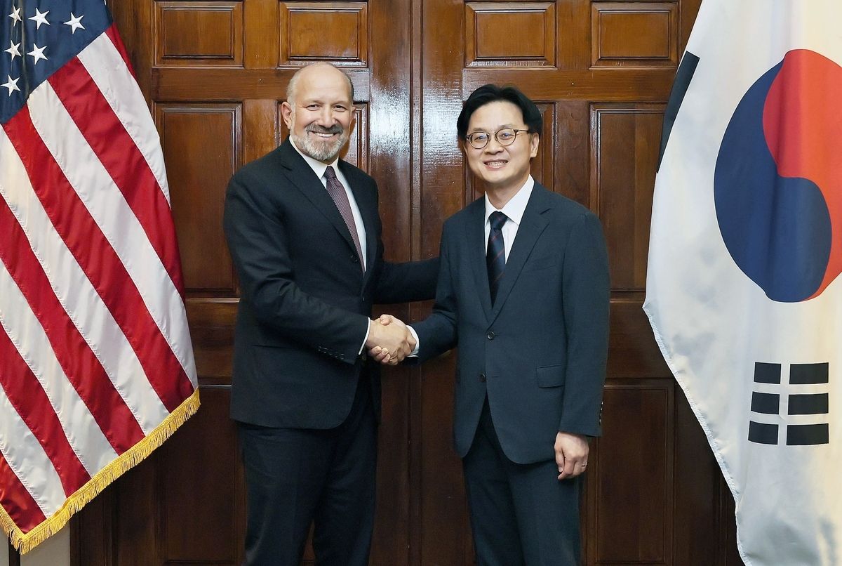 South Korea's Trade Chief Rushes to Washington as Tariff Threat Looms