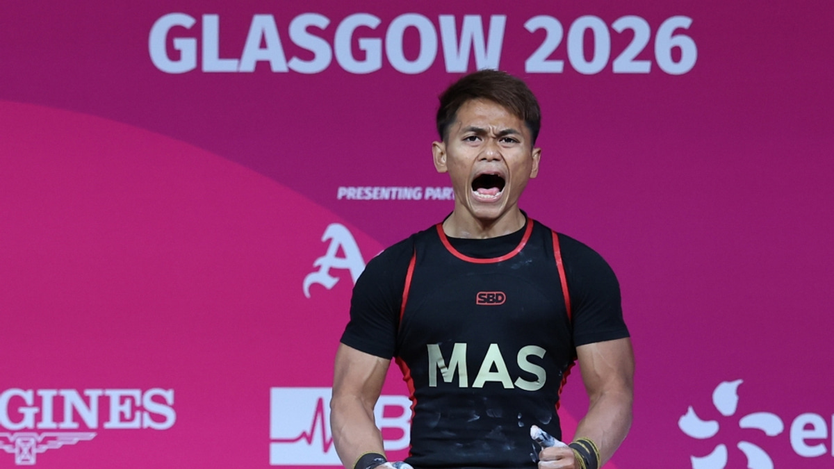 Anwar Hails Historic Commonwealth Games Triumph as Malaysia's First Gold