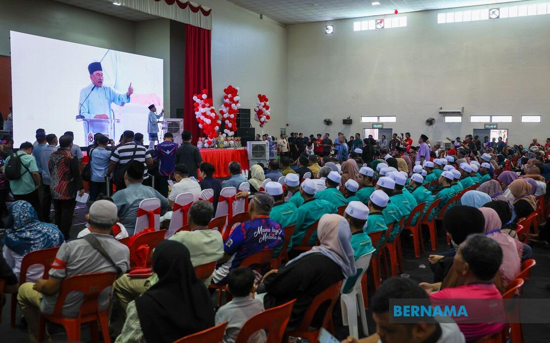 MADANI Government Commits to Equitable Education Funding Across All Streams