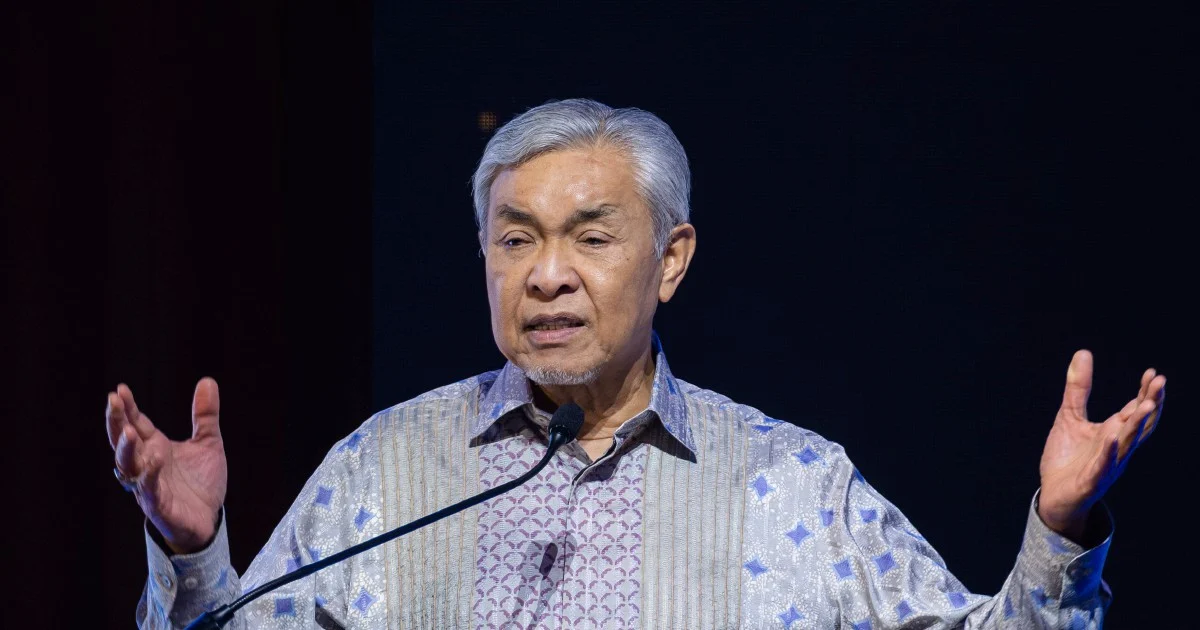 PAS directive to avoid PH votes may not automatically benefit BN in Johor polls, Zahid cautions