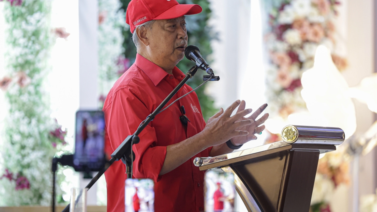 Muhyiddin asserts Bersatu's unique Opposition role as Malaysian political landscape realigns