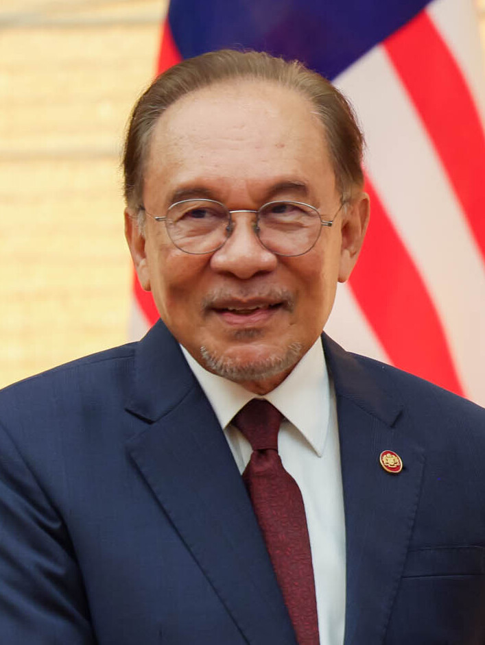 Anwar Ibrahim Bersama Kepimpinan PH Umumkan Calon PRN Johor Ke-16 di Bukit Gambir Malam Ini