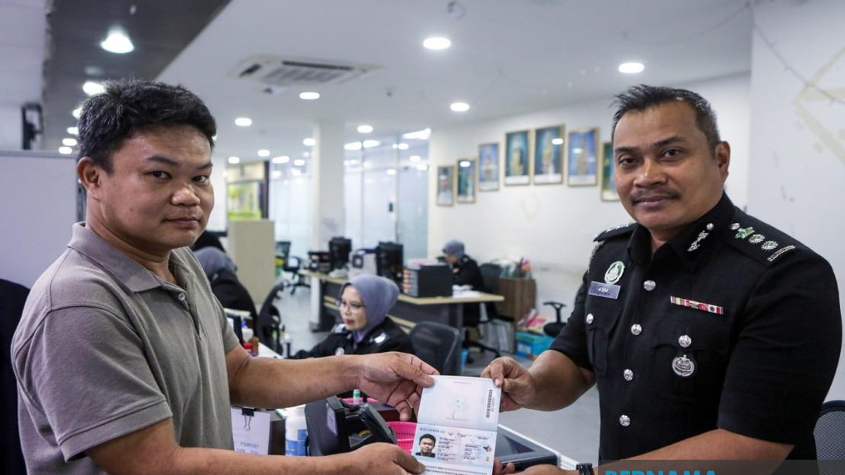 Perlis Immigration Department Rolls Out New Malaysian International Passport with Enhanced Security