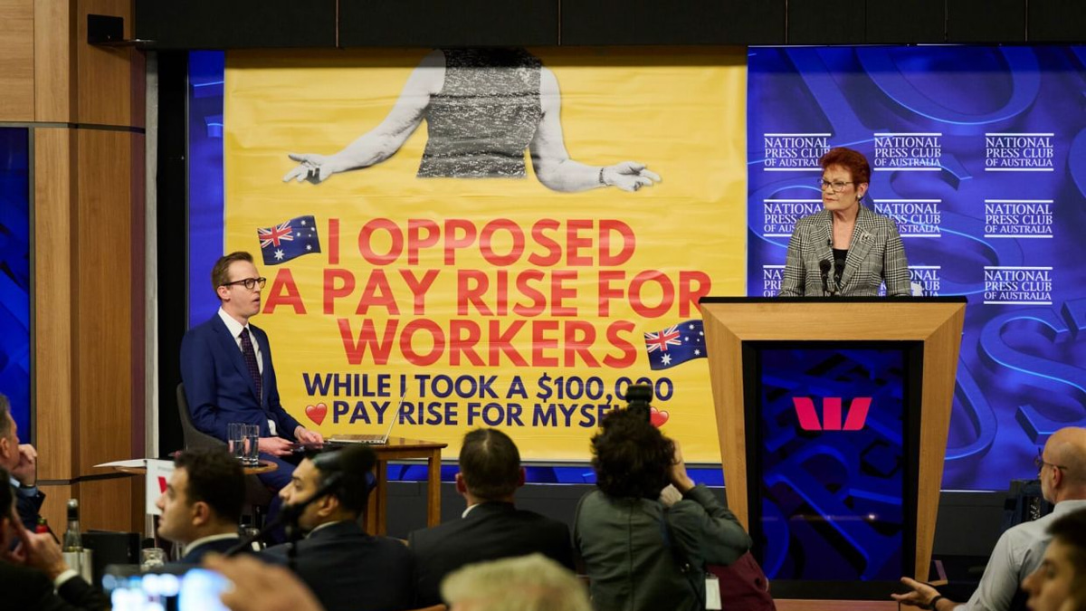 Australia Must Embrace 'Monocultural' Society, Hanson Declares