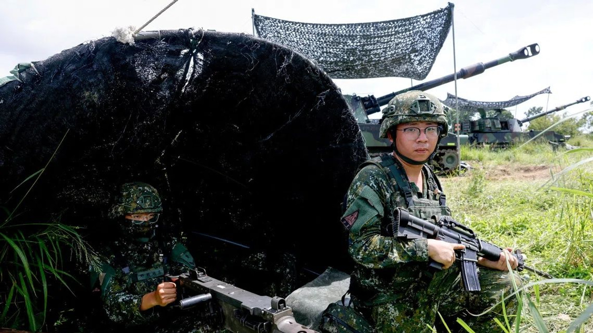 Taiwan Intensifies Military Readiness With Realistic War Games and First Internet Restrictions