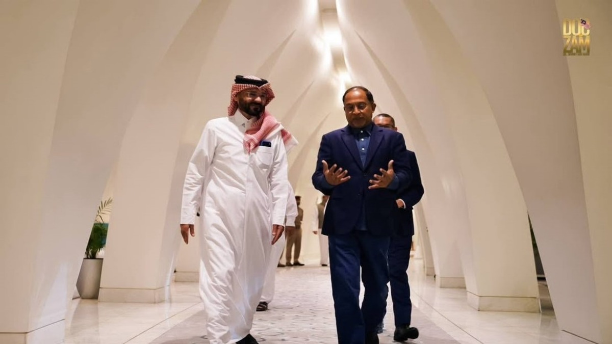 Zambry Represents Malaysia At Funeral Of Qatar's Former Amir Sheikh Hamad