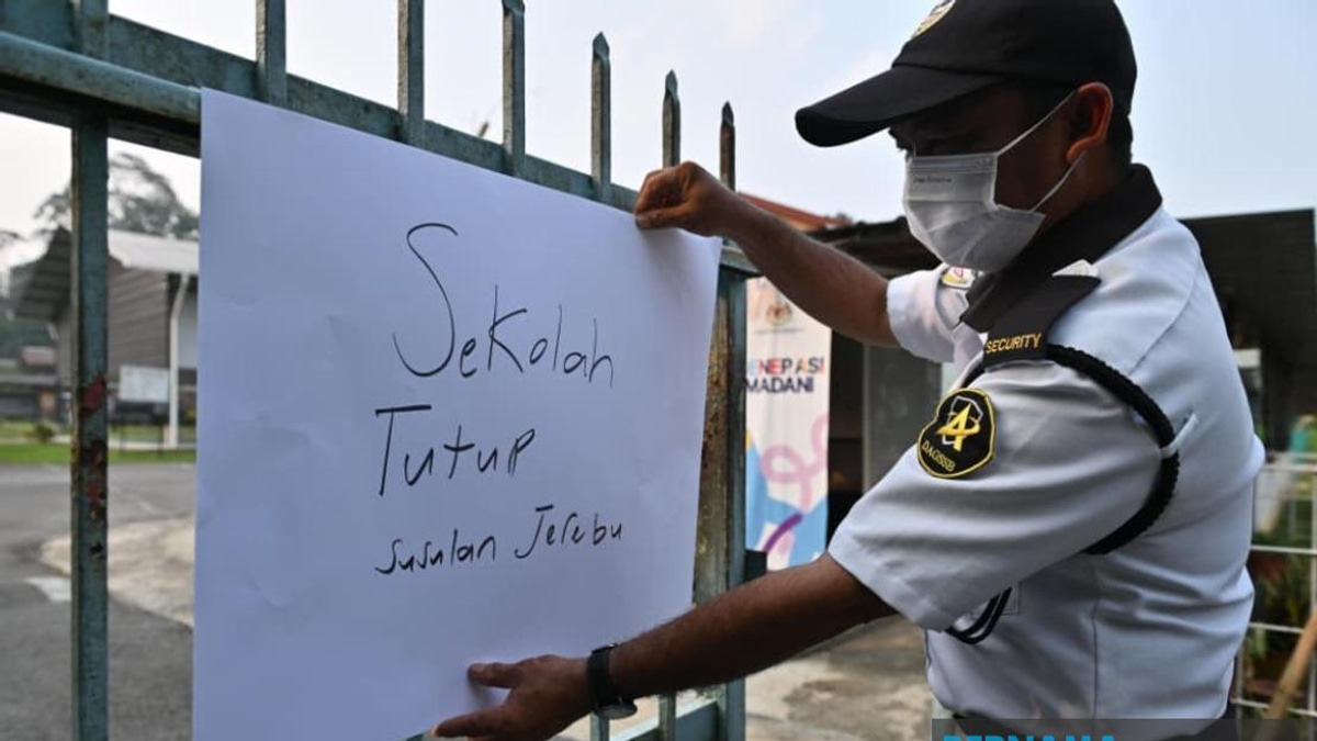 Sarawak Orders 108 Schools Closed as Haze Hits Dangerous Levels in Serian