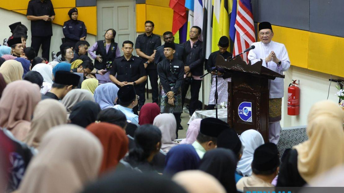 Resistance to change and entrenched corruption remain obstacles to reform, PM Anwar says