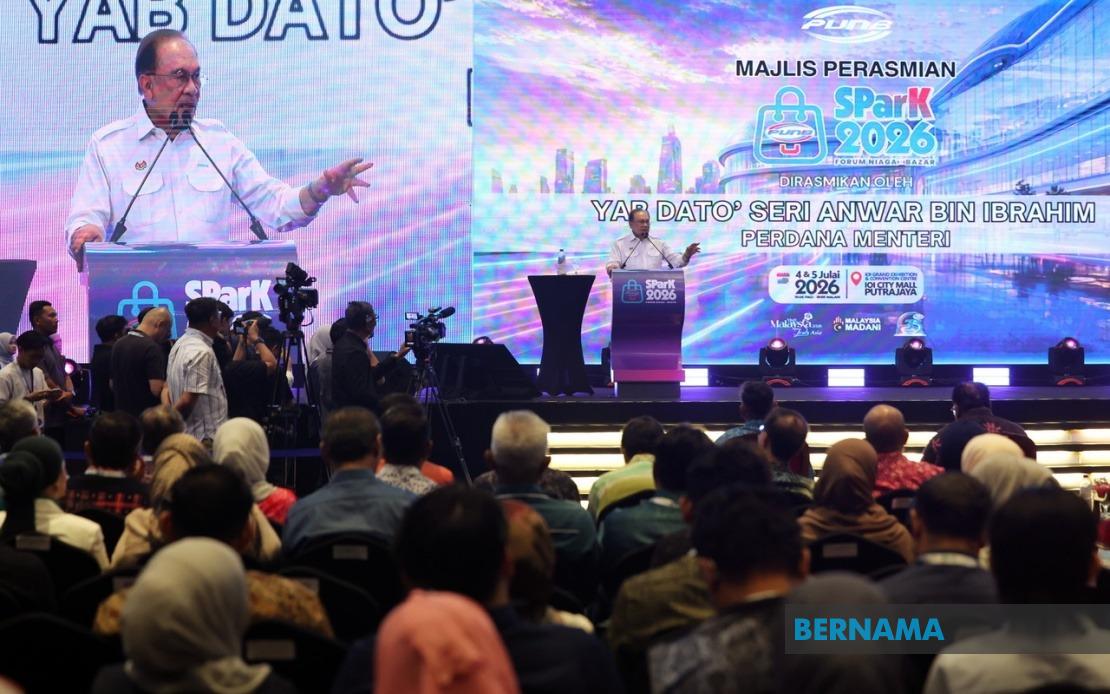 Anwar Orders End to Cronyism in Entrepreneur Lending, Warns Against Misuse of Public Funds