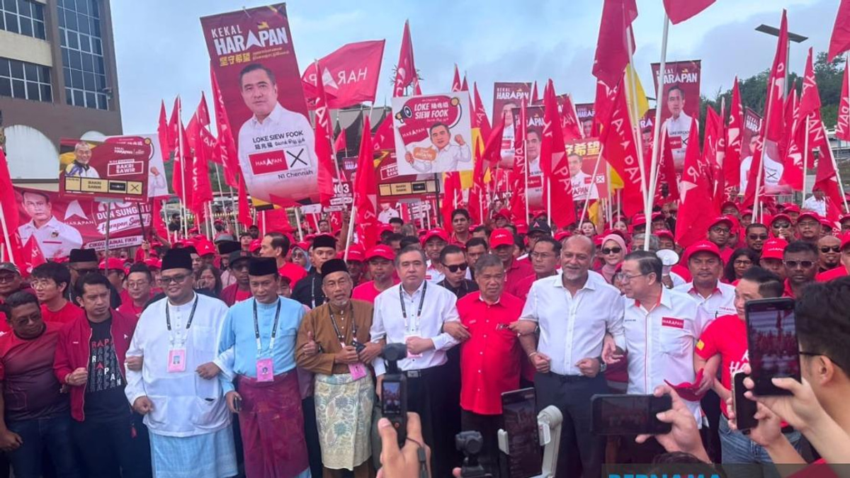 High-Profile Show of Force as Pakatan Harapan Candidates File for Negeri Sembilan Election