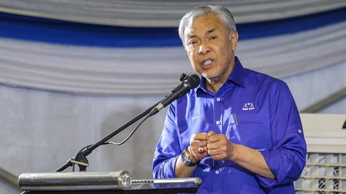 High Court Pauses Bar Challenge to Zahid's DNAA Pending Federal Court Appeal