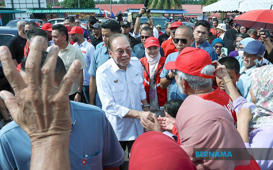 Grandmother's Motorcycle Journey Through Palm Estate Brings Grandson's Dream Of Meeting PM To Life