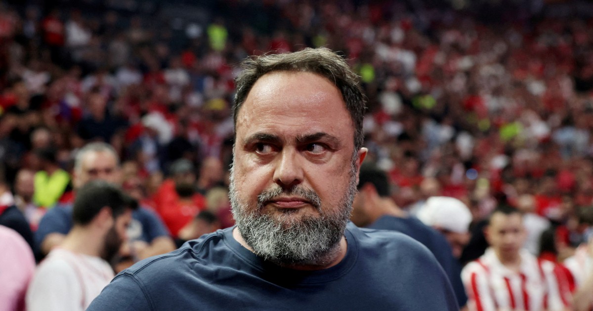 Marinakis Takes Legal Action Against Crystal Palace Over Supporter Banner Incident