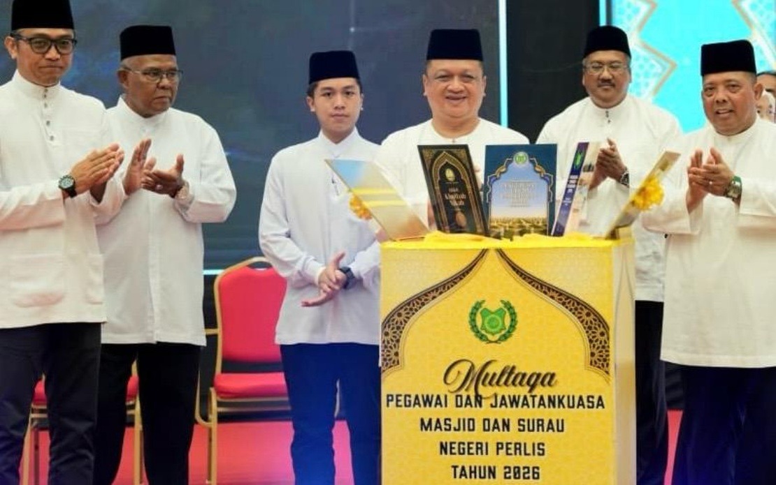 Perlis Raja Muda Calls for Integrity and Professionalism in Mosque and Surau Management