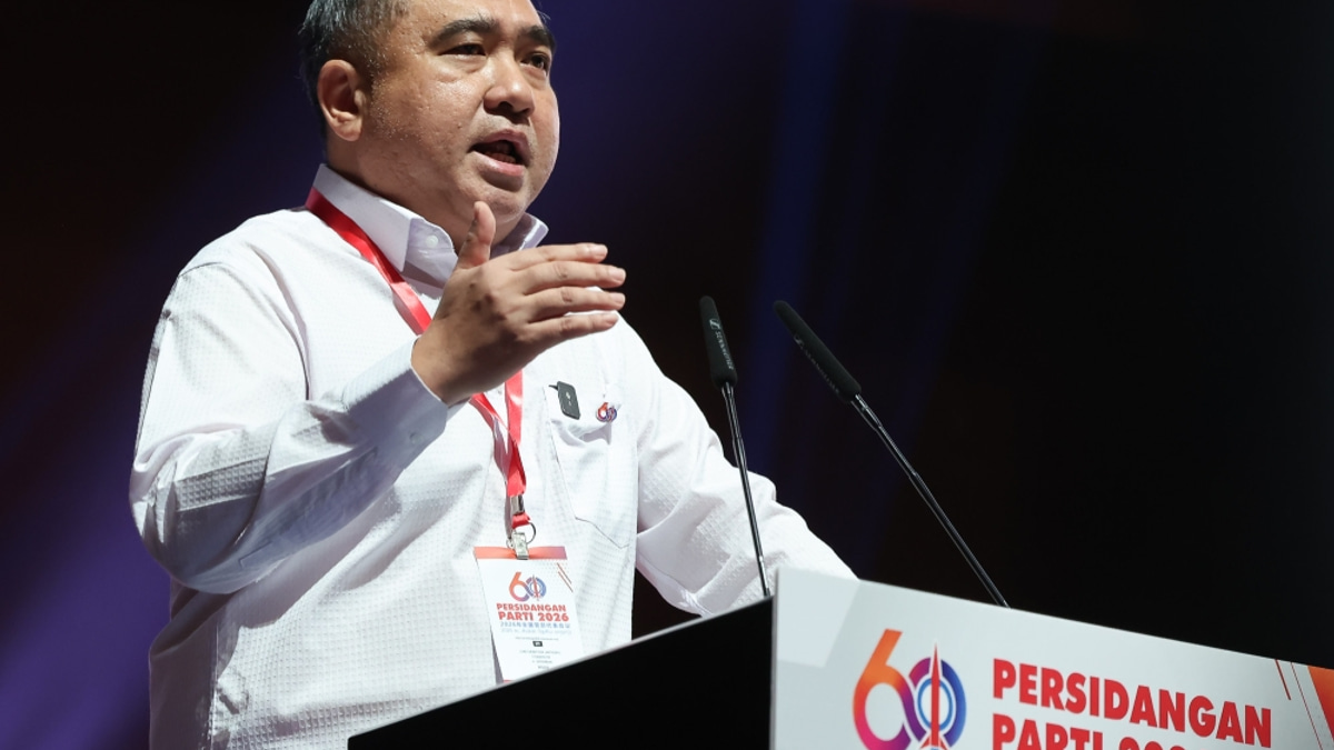 DAP Throws Full Support Behind Anwar's Plan to Scrap AUKU, But Transport Minister Signals Push for Wider Overhaul