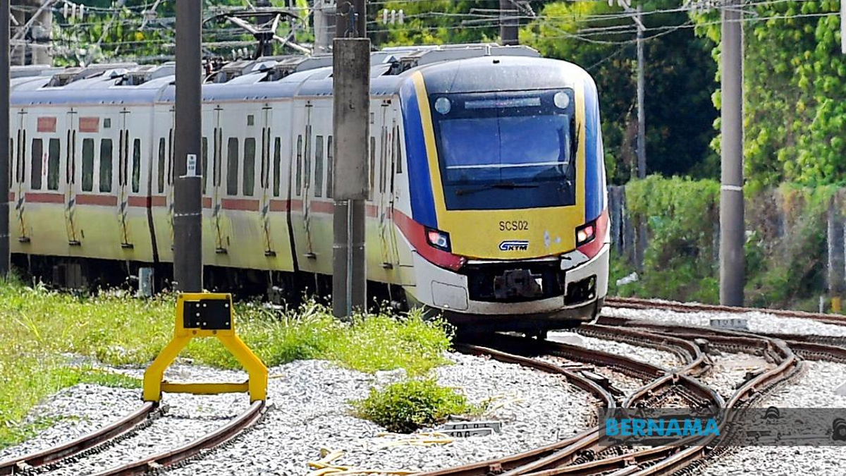 Construction Mishap Cripples KTM Komuter and ETS Services on Klang Valley Line