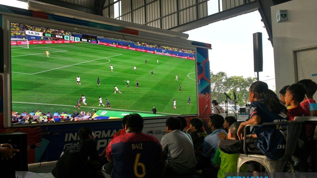 Free World Cup Broadcasts Praised for Easing Business Costs, Says Fahmi