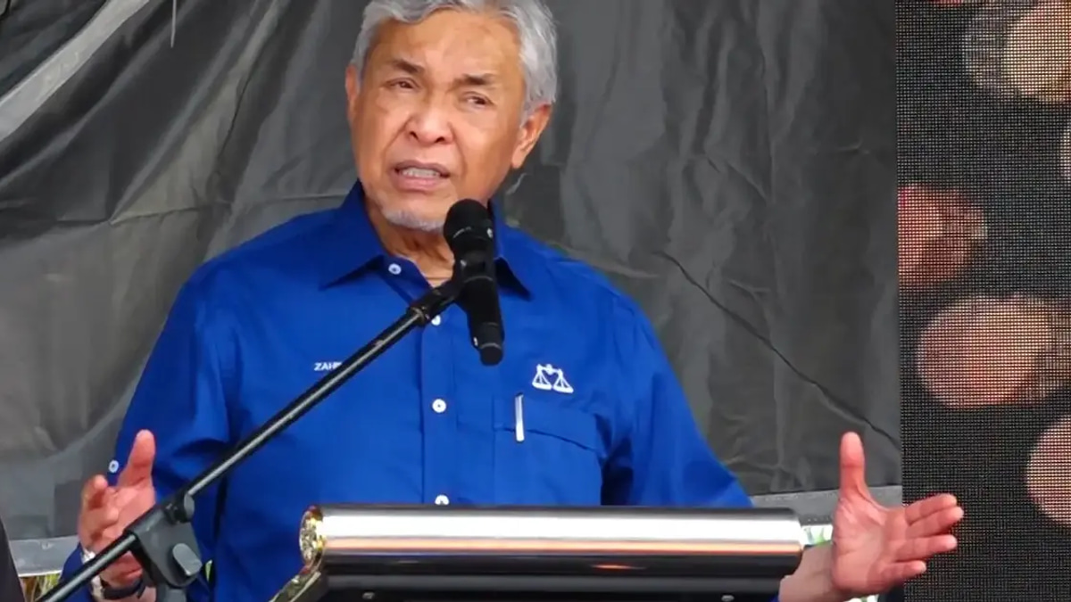Zahid Dismisses Reports of Coalition Talks Between BN, PN, GPS and GRS