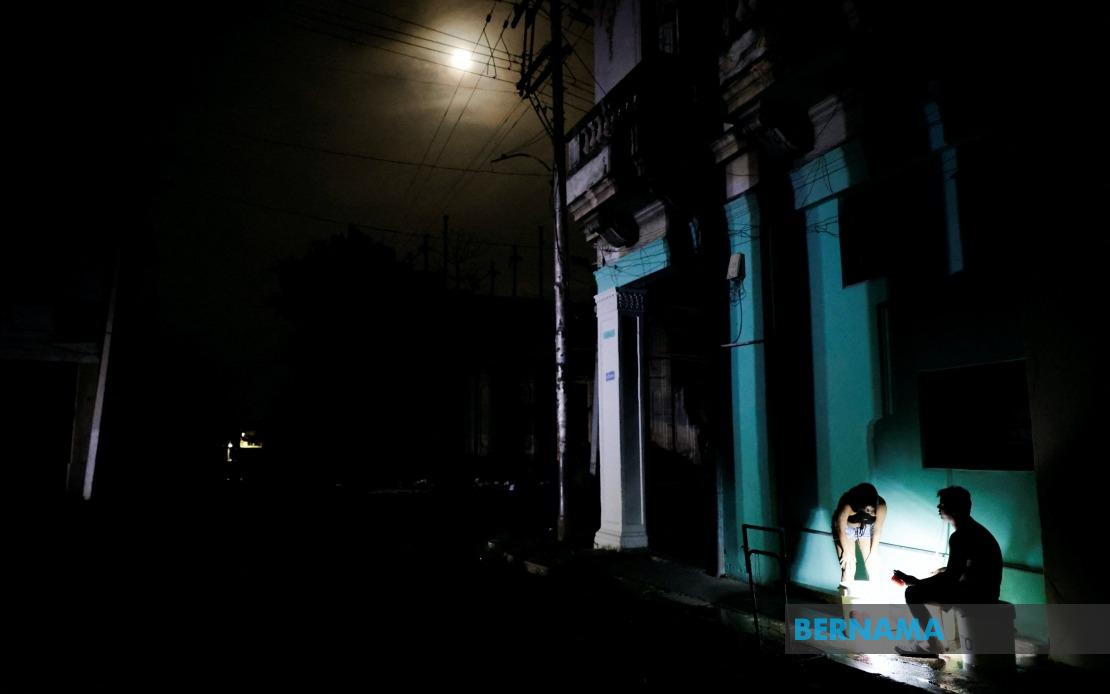 Cuba Plunged Into Darkness Again as Power Grid Fails; Fourth Major Blackout in as Many Weeks
