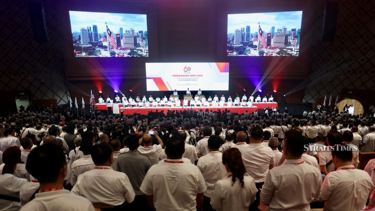 DAP Overwhelmingly Votes to Remain in Malaysia's Unity Government