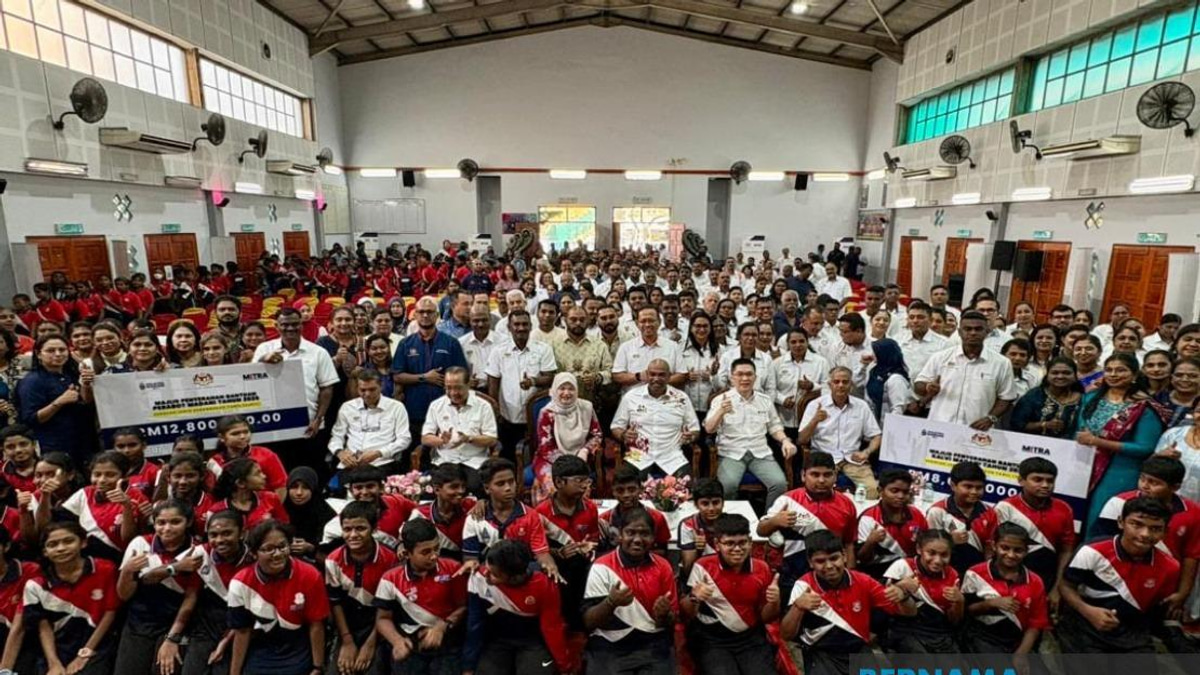 Schools Must Act Fast on Student Mental Health, Says Education Minister Fadhlina