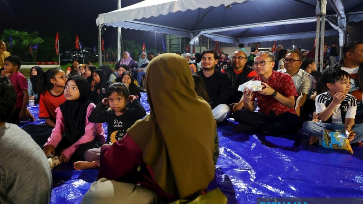 Wayang Pacak: Government's Mobile Cinema Bridges Rural Communities and Policy Feedback