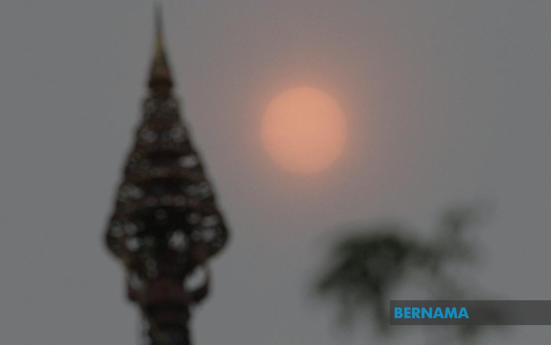 Selangor Steps Up Fight Against Open Burning as Haze Blankets State